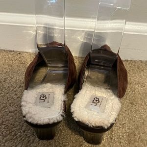 Ugg Australia 8 Sherpa Mule Clog chocolate brown Suede Block Heel 5563